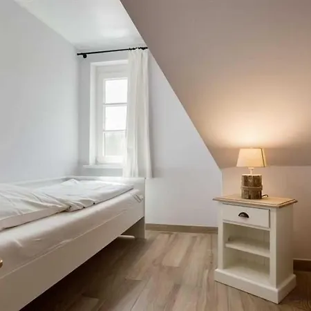 Haushaelfte 24 Id 164 Ferienhaus